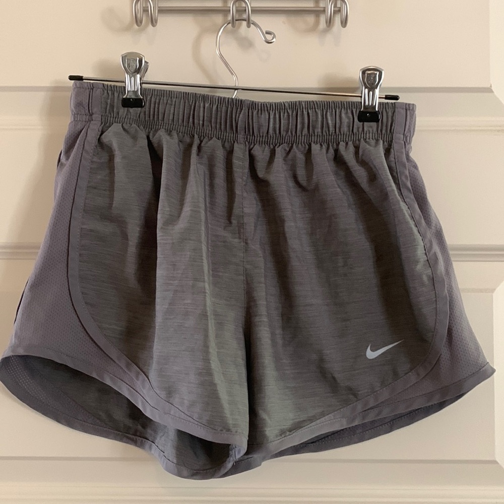 grey nike dry-fit shorts
